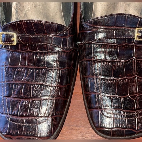 Nina Square Toe Chocolate Croc Embossed Alligator Pumps Gold Buckle Hardware Sz9 - Picture 7 of 10